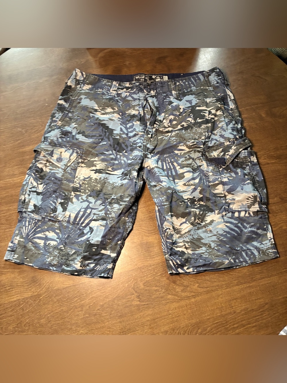 Wearfirst Floral Cargo Shorts Size 38